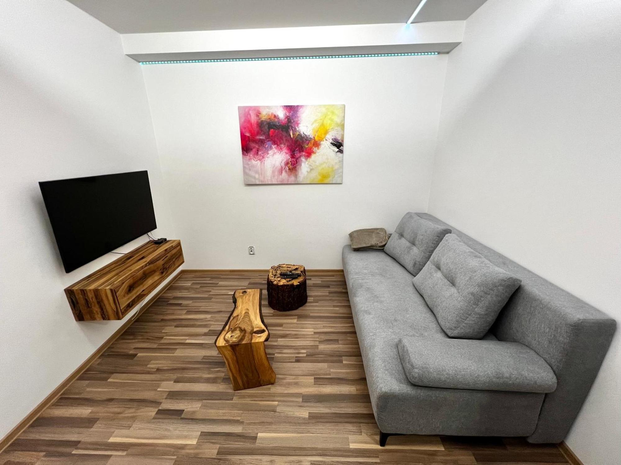 Palackeho Lobby Apartment Olomouc Bagian luar foto