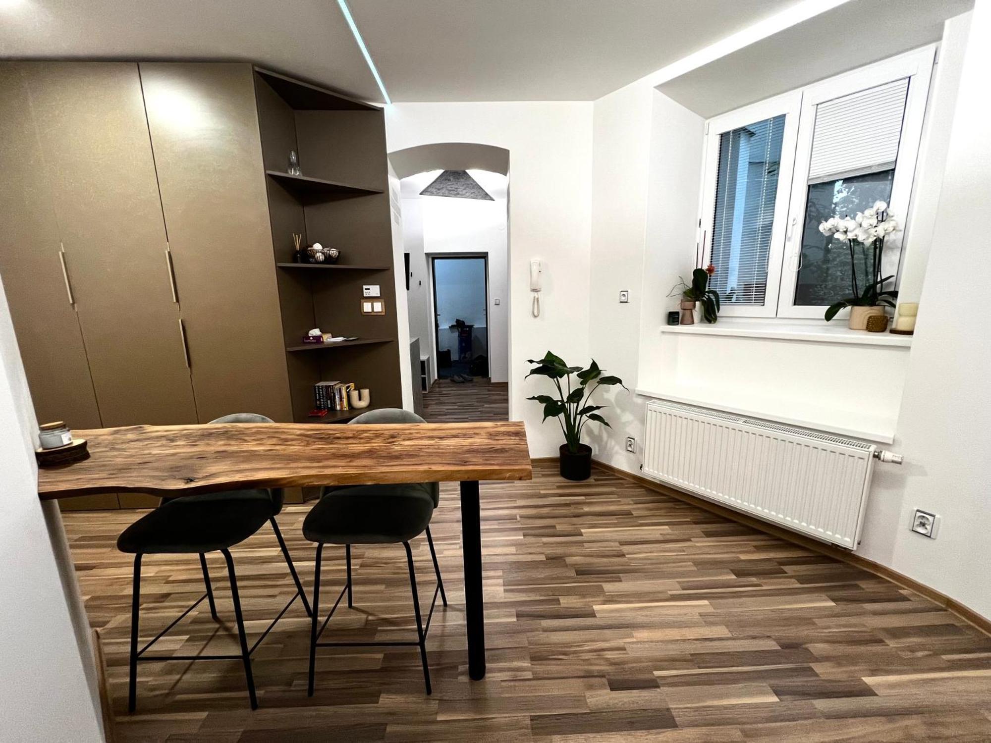 Palackeho Lobby Apartment Olomouc Bagian luar foto