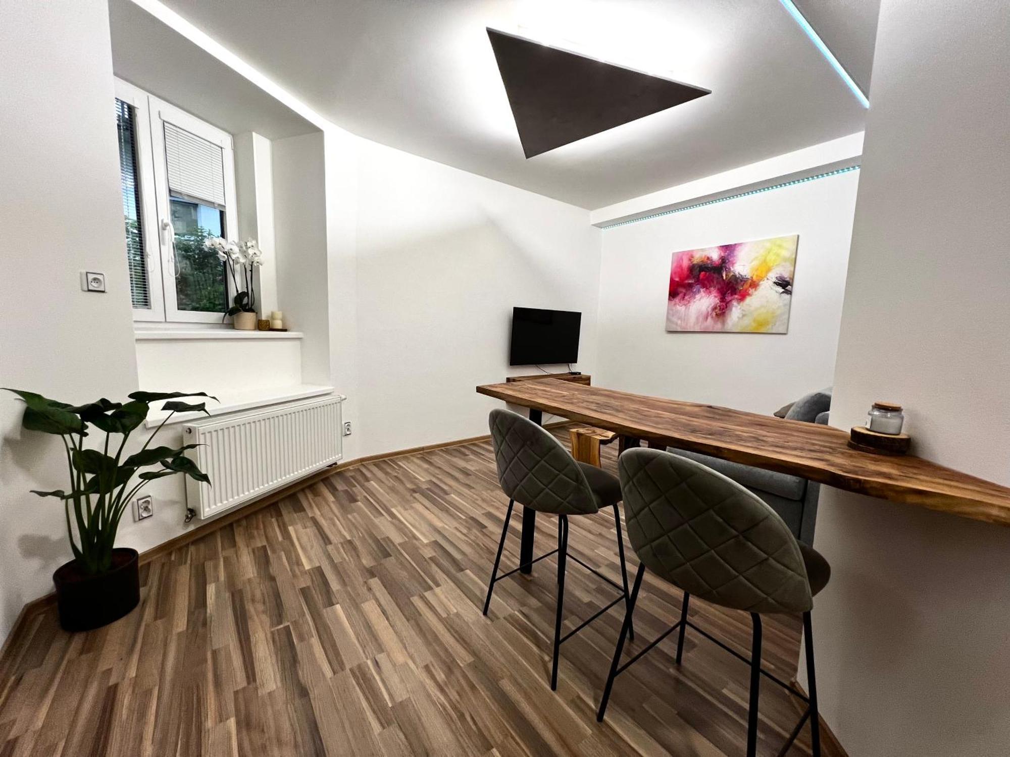 Palackeho Lobby Apartment Olomouc Bagian luar foto